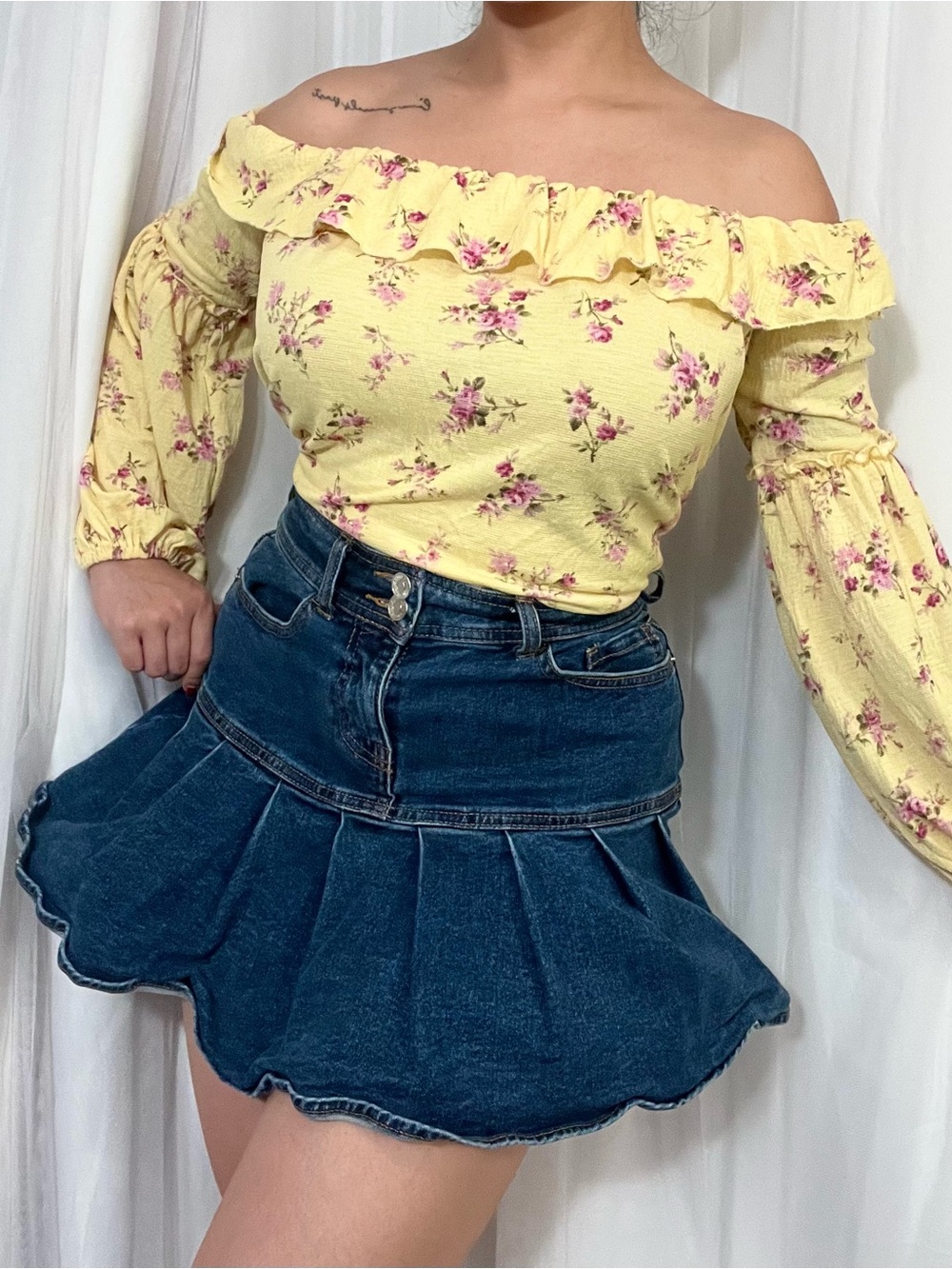 Forever 21 Pastel Yellow Floral Off the Shoulder Crop Top